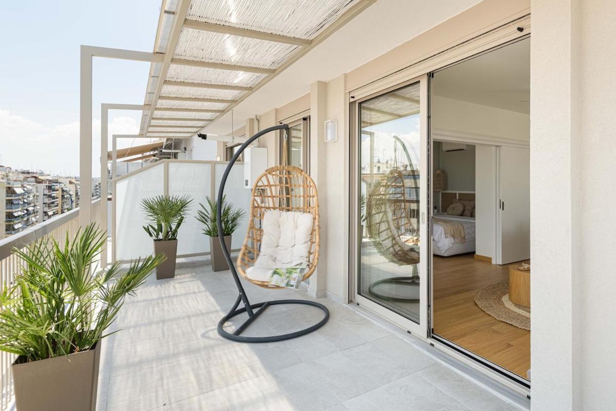 Apartment Lavish Unique Penthouse Next To The Seafront