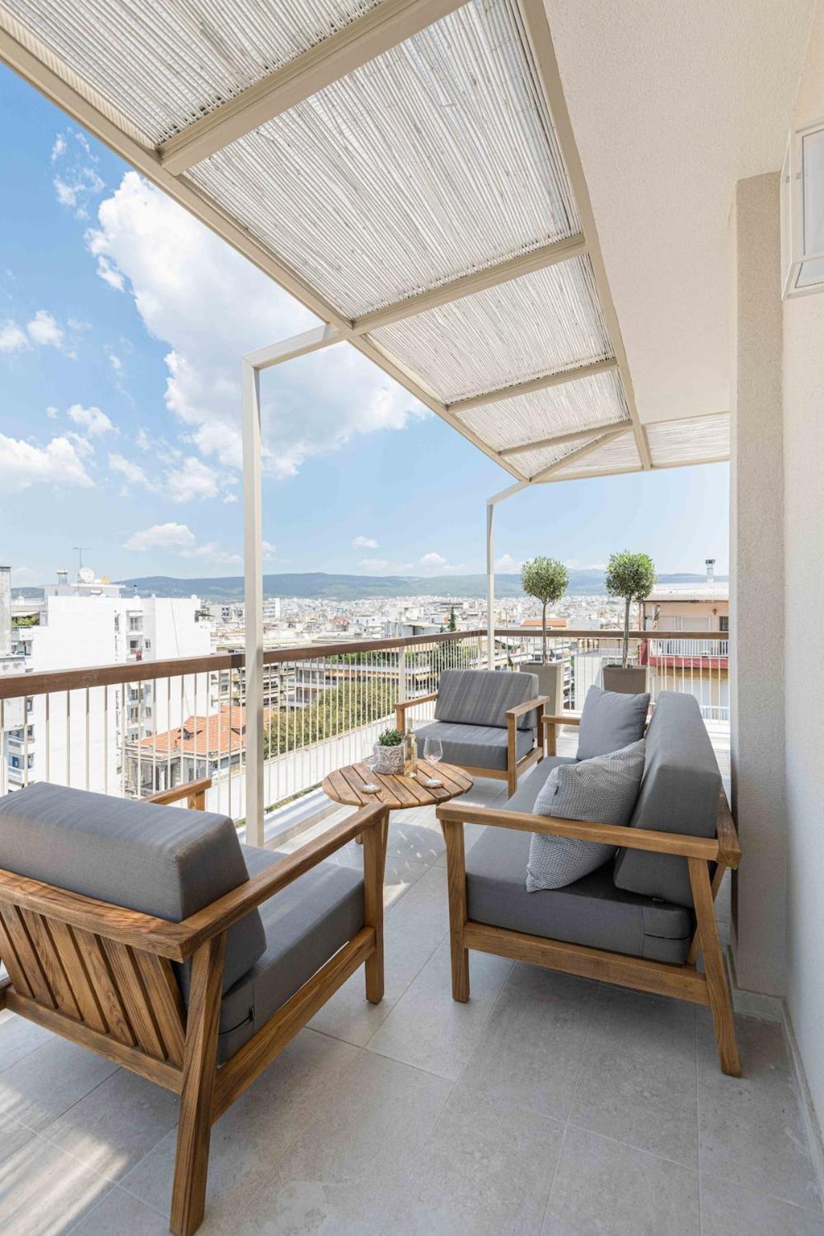Lavish Unique Penthouse Next To The Seafront Thessaloniki
